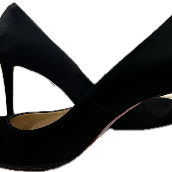 Christian Louboutin Black Round Toe Satin Red Bottoms 39 1/2 88mm - Picture 2 of 10